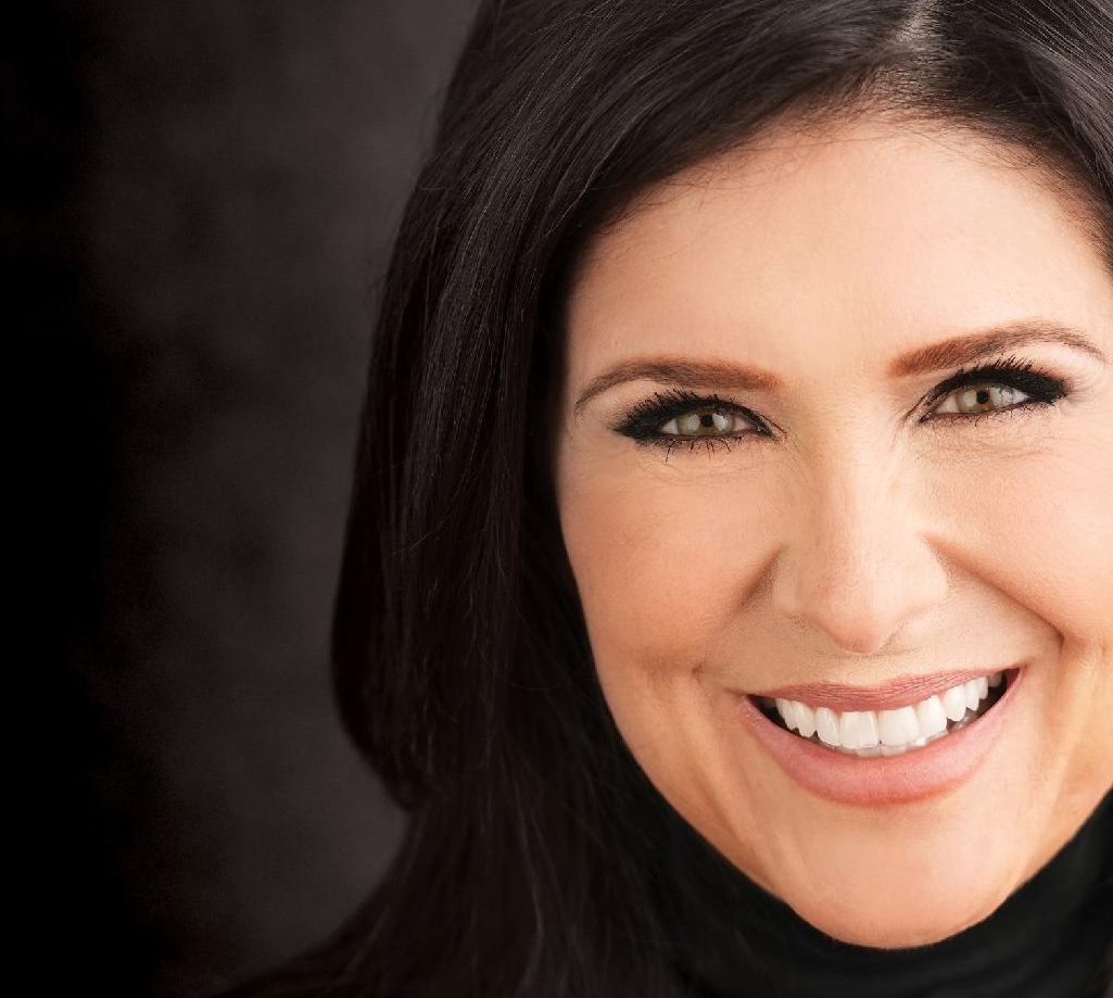 Julie O'Neill boldly going where few former TV anchors go - Vimarsana News