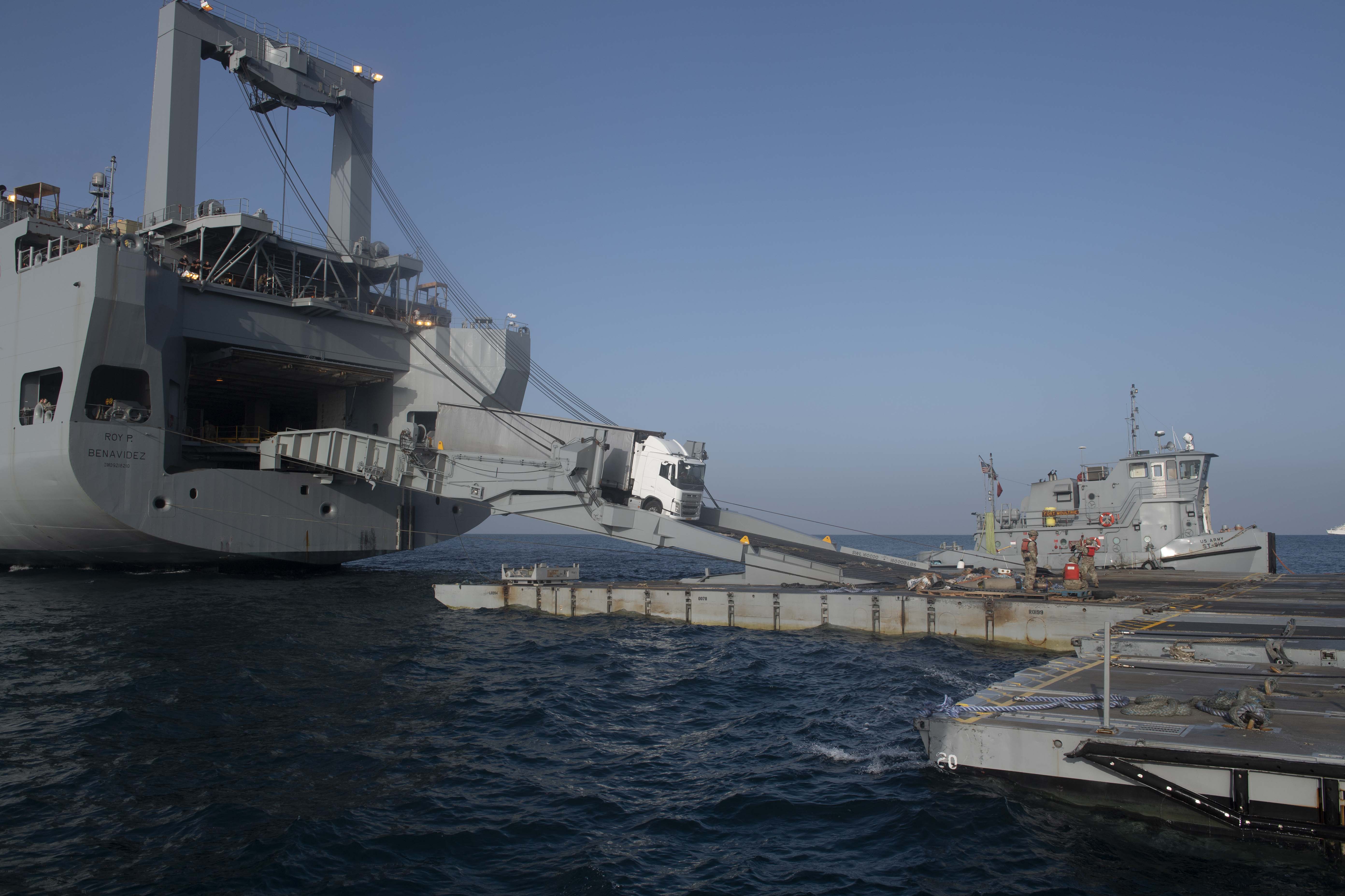 A local soldier remains in critical condition after being injured on Gaza pier - Vimarsana News