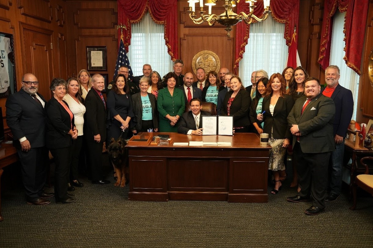 Gov. DeSantis signs a permitless carry bill into law in Florida - Vimarsana News