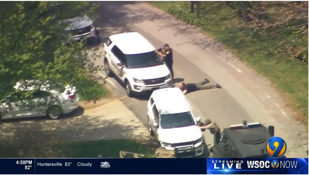 Sheriff: Heavily Armed Gunman Among 5 Dead In Boone Home Standoff - Vimarsana News