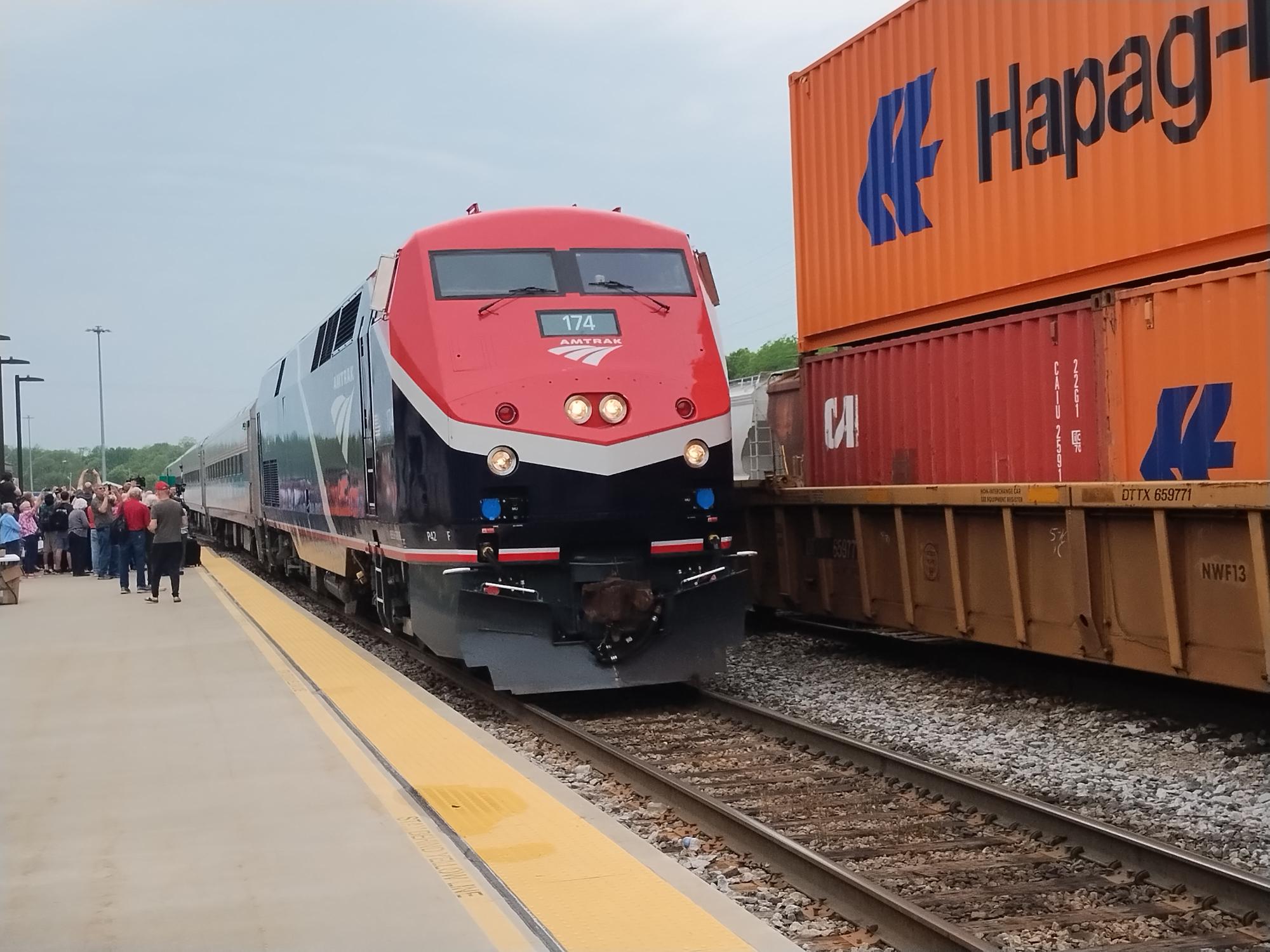 Amtrak starts new train in Milwaukee, stoking interest in additional service for the state - Vimarsana News