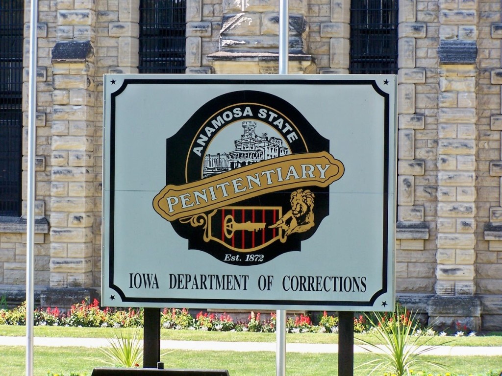 Iowa Prison Officials Hire Security Chief, Expect More Changes Following Deadly Attack - Vimarsana News
