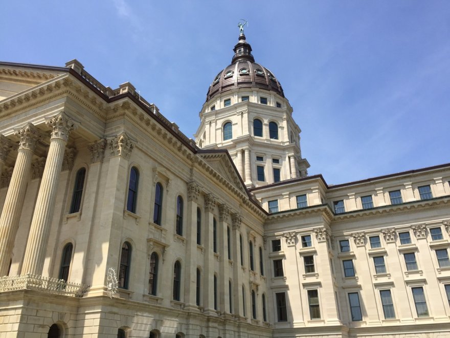 Kansas Special Session Begins June 18; Governor Talks Tax Cuts, Medicaid Expansion - Vimarsana News