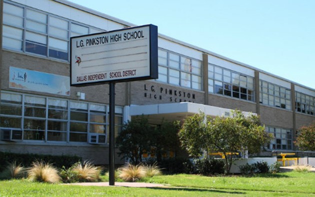 Dallas ISD Wants All Seniors Back In School To Improve Graduation Rates - Vimarsana News