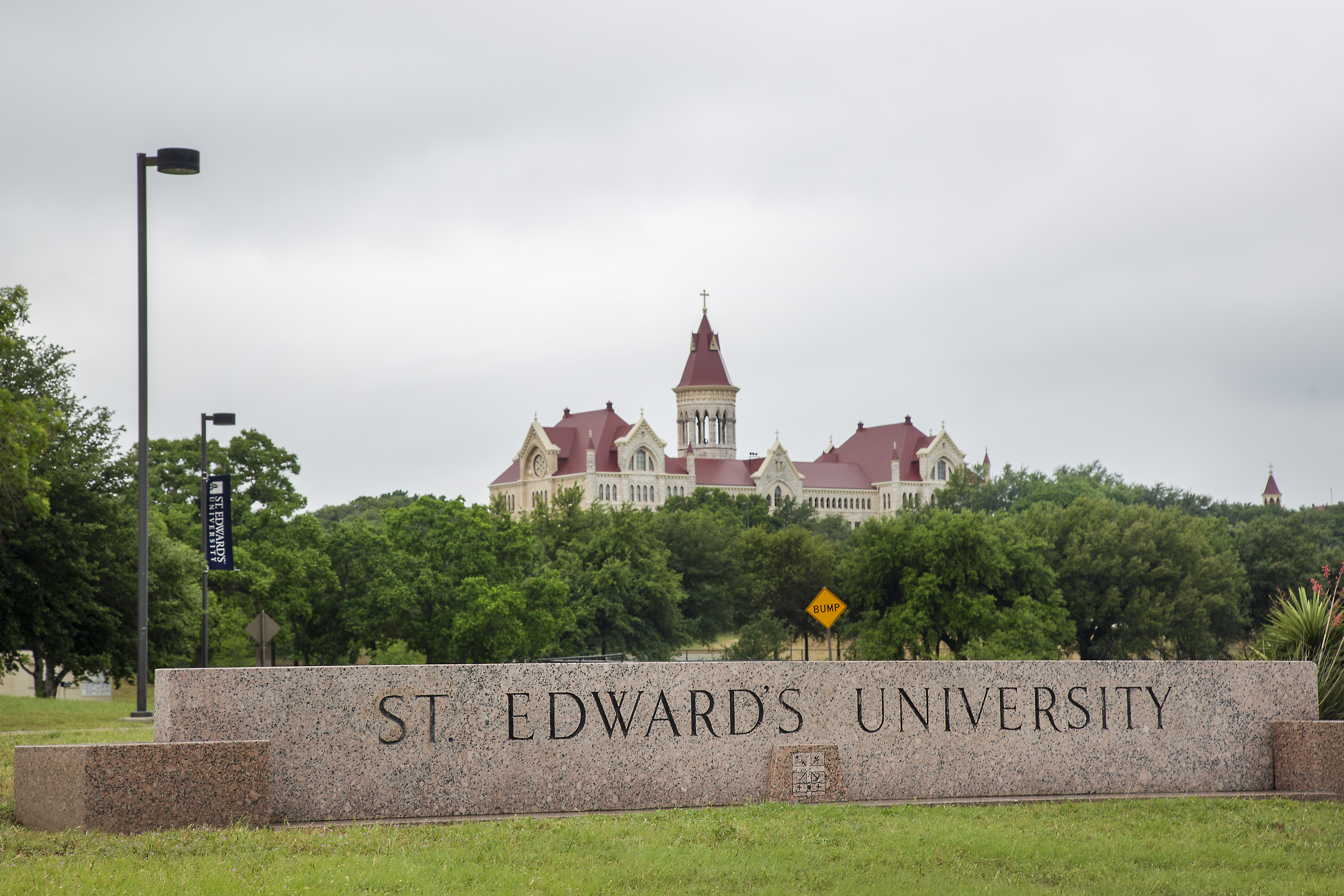St. Edward's University Will Require Students And Staff To Be Vaccinated Against COVID By Fall - Vimarsana News