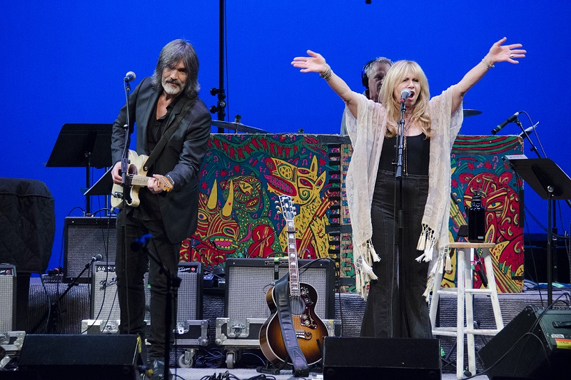 Larry Campbell & Teresa Williams Have the Mountain Stage Song of the Week - Vimarsana News