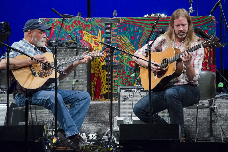 Listen: Tyler Grant & Robin Kessinger have the Mountain Stage Song of the Week - Vimarsana News